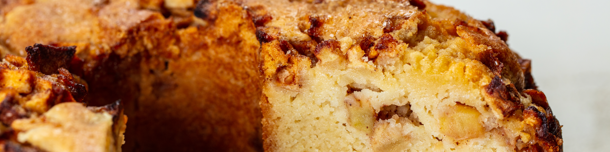 Apple Cake (Dairy-Free) | Domino® Sugar
